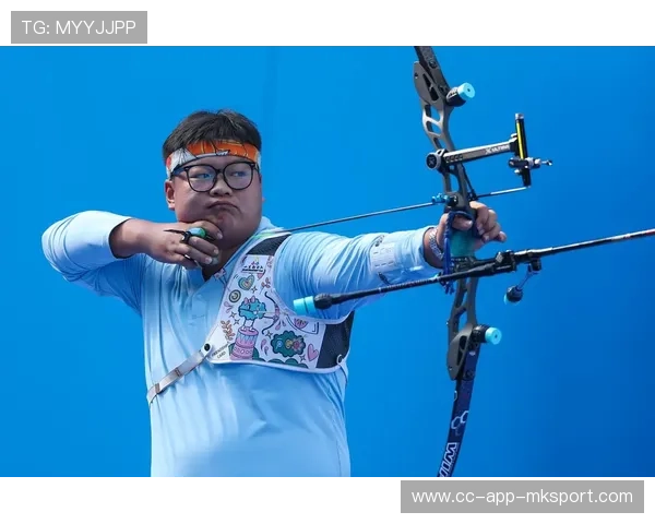 阿根廷反曲弓射手在国际赛场挑战世界顶尖选手，反曲弓世界冠军